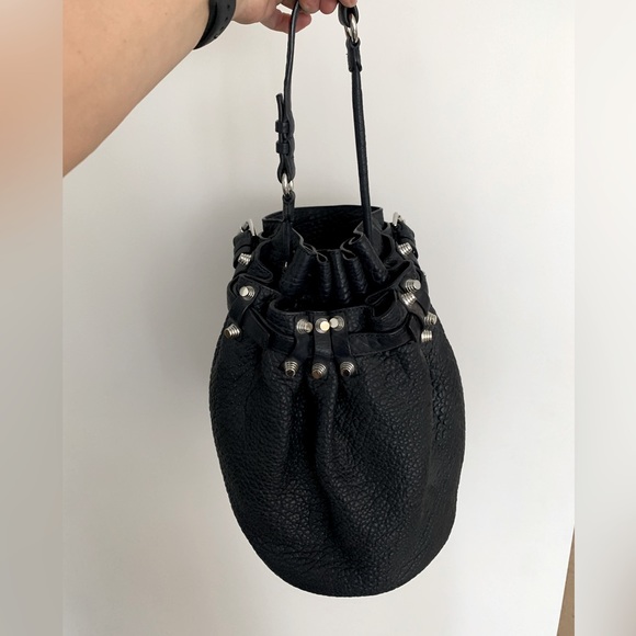 Alexander Wag Bag - Picture 1 of 6